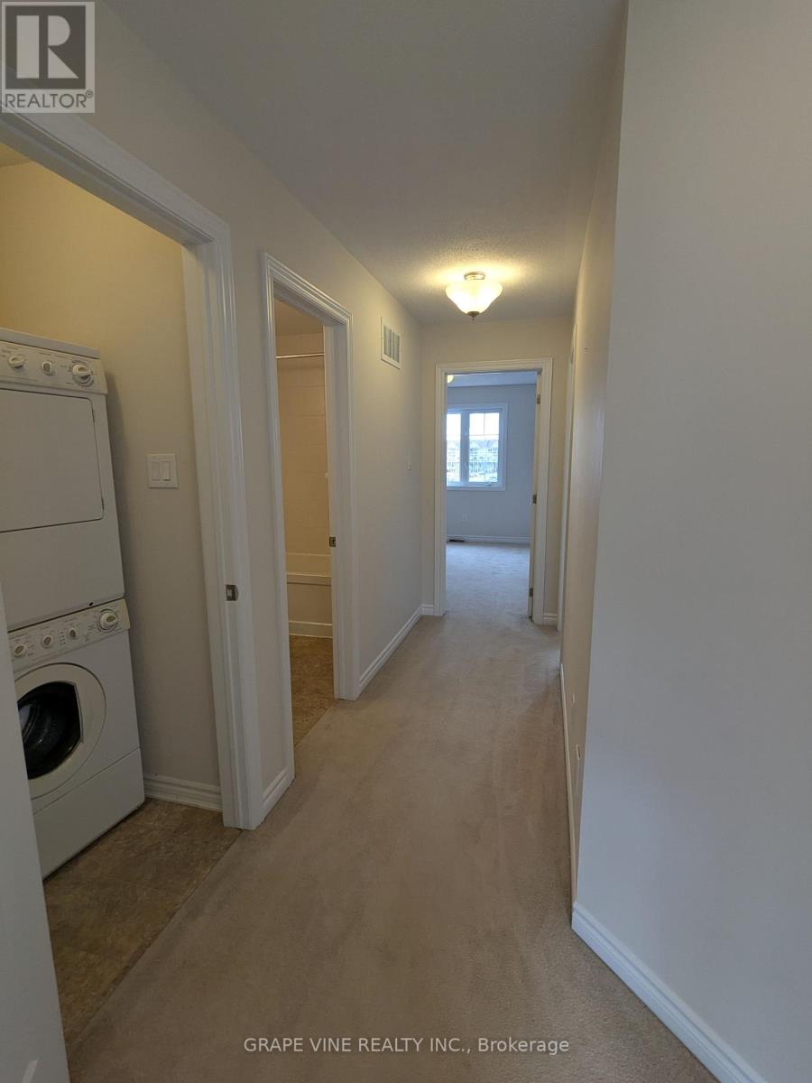 582 Meadowcreek Circle, Ottawa, Ontario  K2M 0J8 - Photo 22 - X12492864