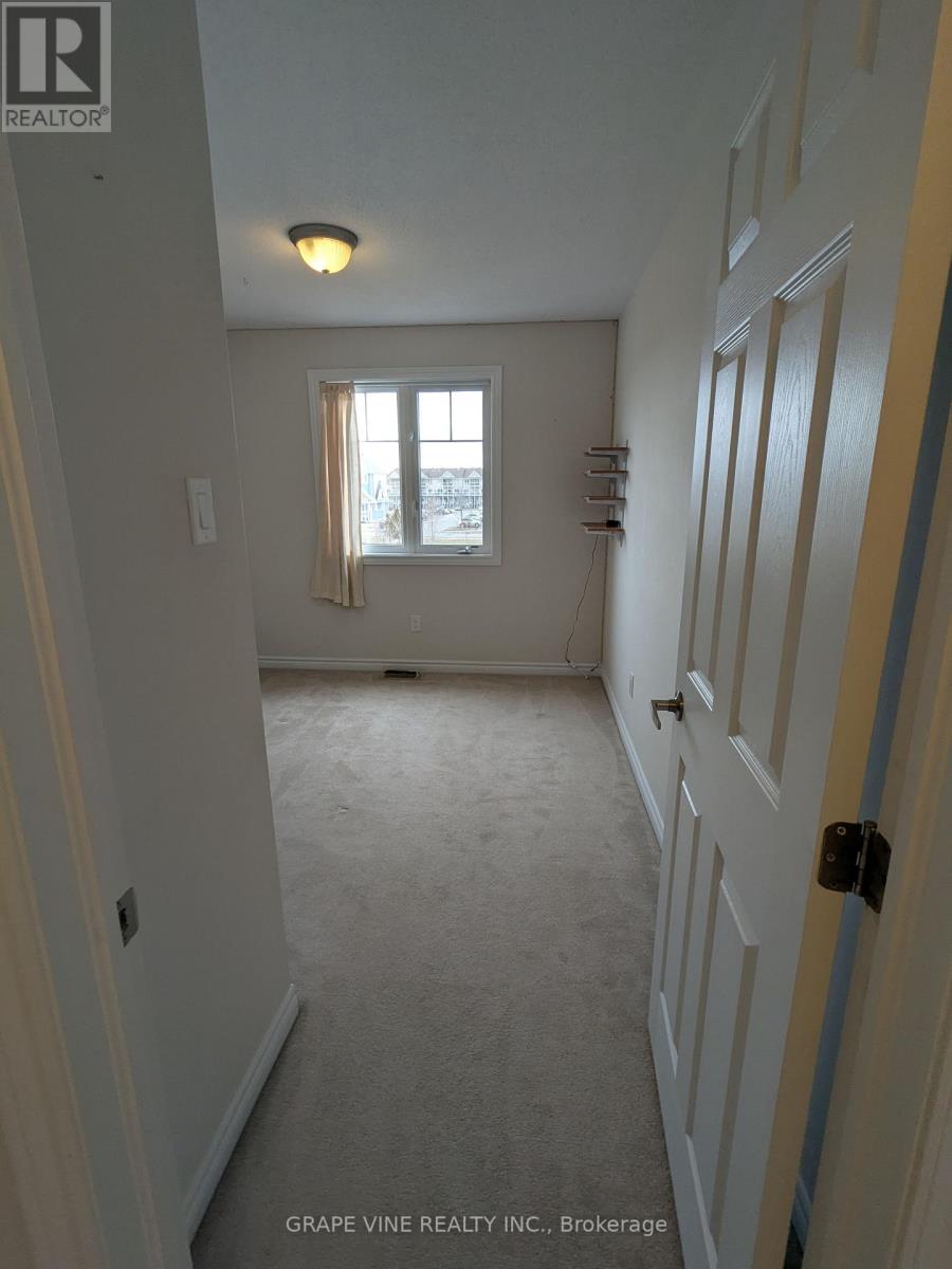 582 Meadowcreek Circle, Ottawa, Ontario  K2M 0J8 - Photo 32 - X12492864