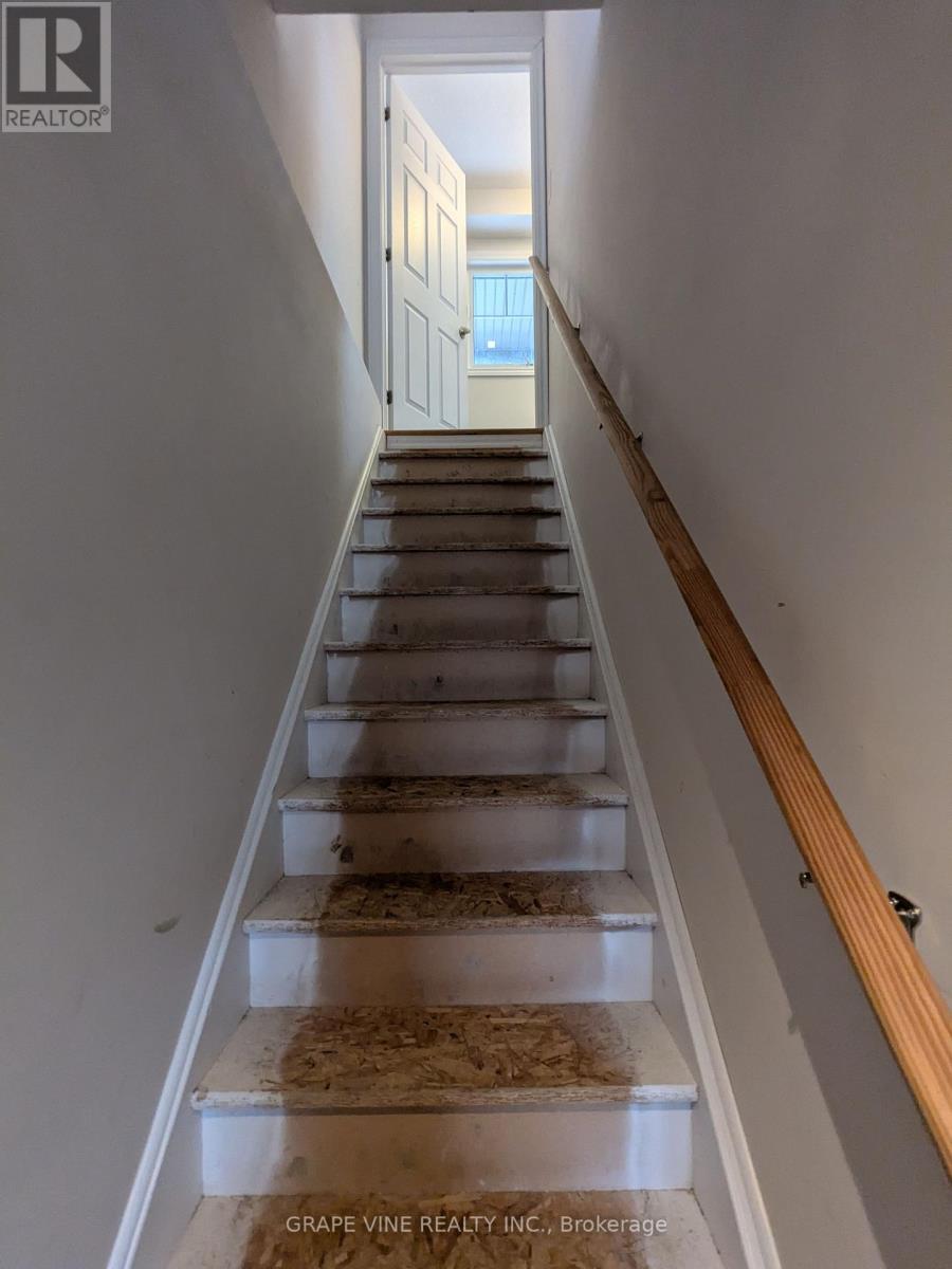 582 Meadowcreek Circle, Ottawa, Ontario  K2M 0J8 - Photo 33 - X12492864