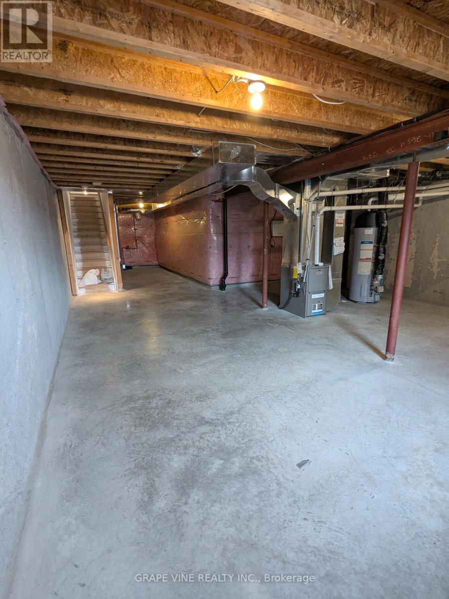 582 Meadowcreek Circle, Ottawa, Ontario  K2M 0J8 - Photo 34 - X12492864