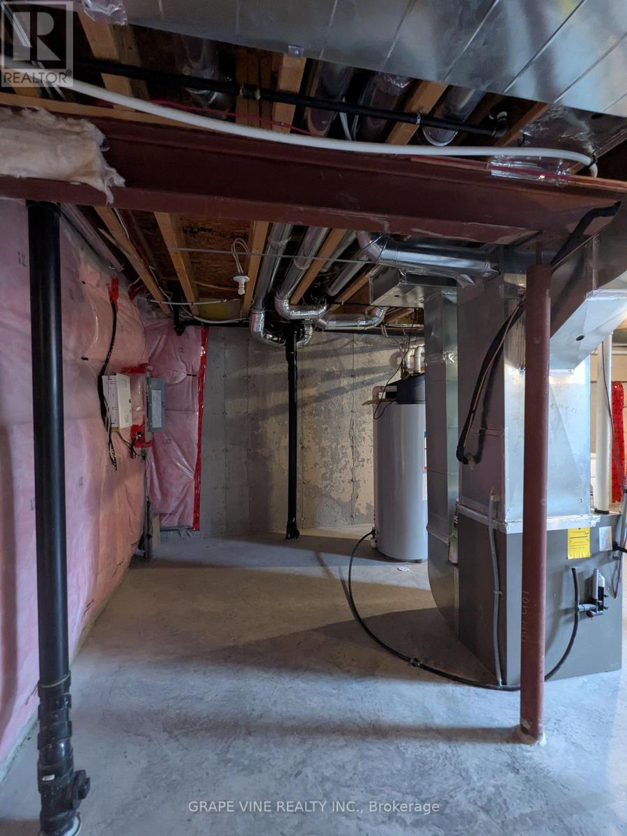 582 Meadowcreek Circle, Ottawa, Ontario  K2M 0J8 - Photo 38 - X12492864