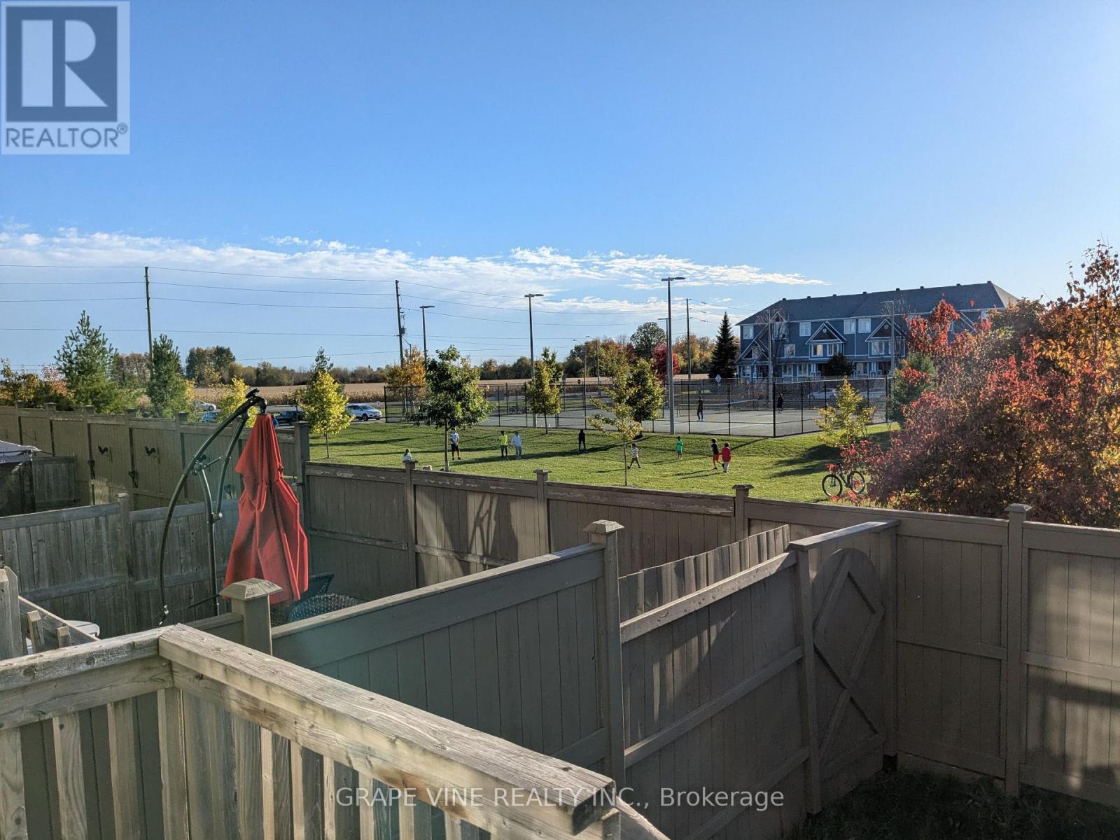 582 Meadowcreek Circle, Ottawa, Ontario  K2M 0J8 - Photo 43 - X12492864