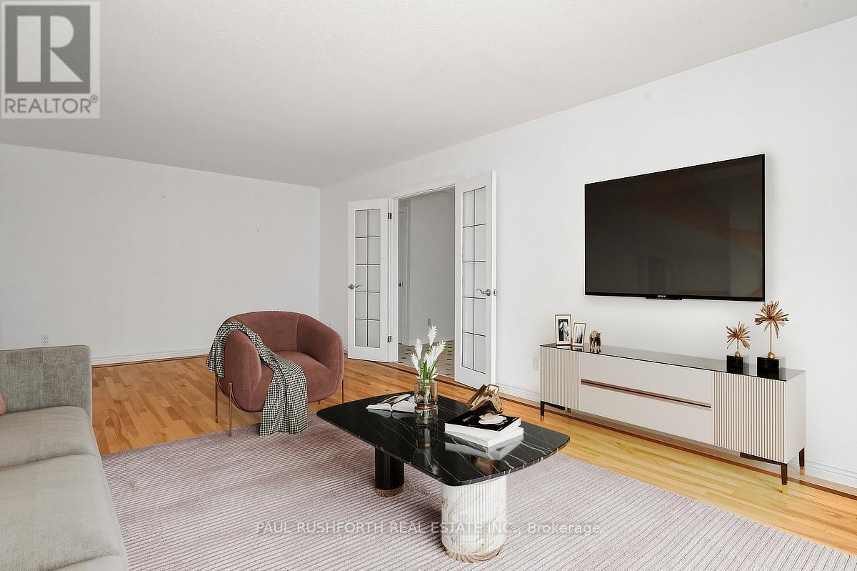 89 Hawk Crescent, Ottawa, Ontario  K1V 9G8 - Photo 7 - X12492880