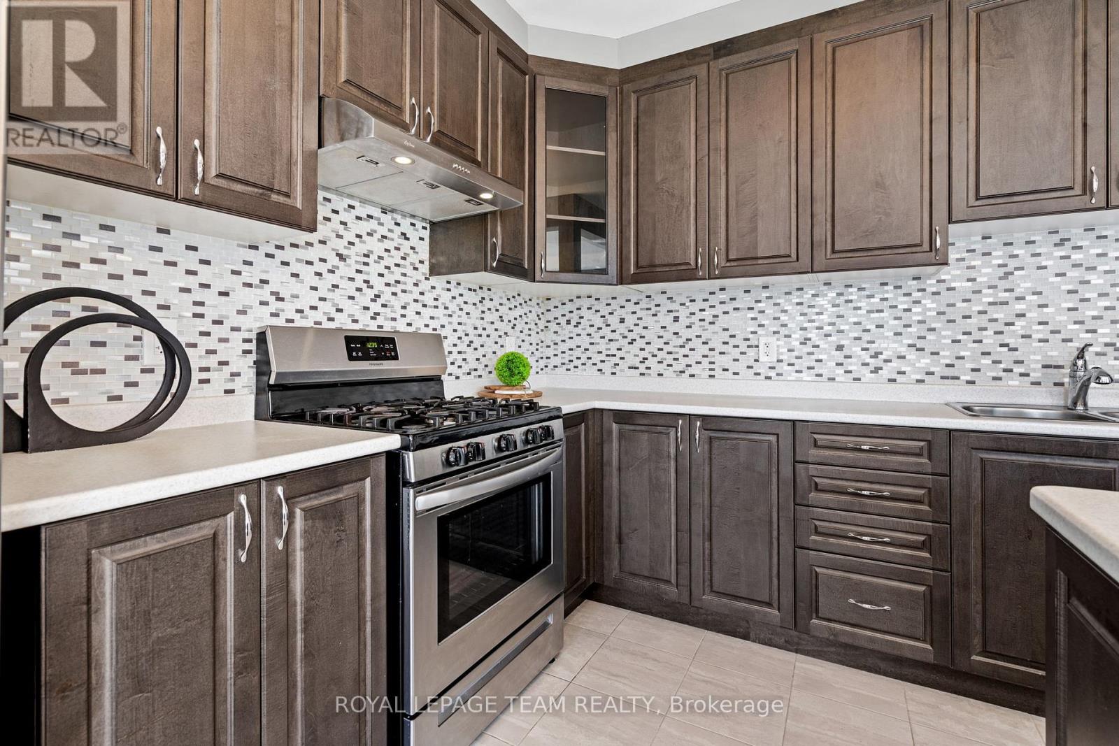 841 Regulus Ridge, Ottawa, Ontario  K2J 6S9 - Photo 18 - X12492908