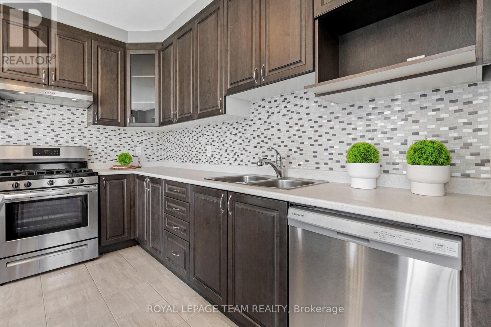 841 Regulus Ridge, Ottawa, Ontario  K2J 6S9 - Photo 19 - X12492908