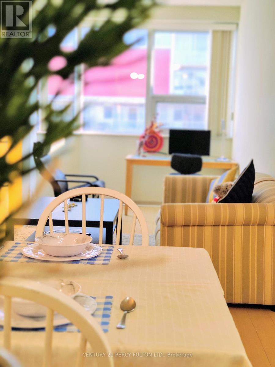 1204 - 393 King Street W, Toronto, Ontario  M5V 3G8 - Photo 18 - C12492596