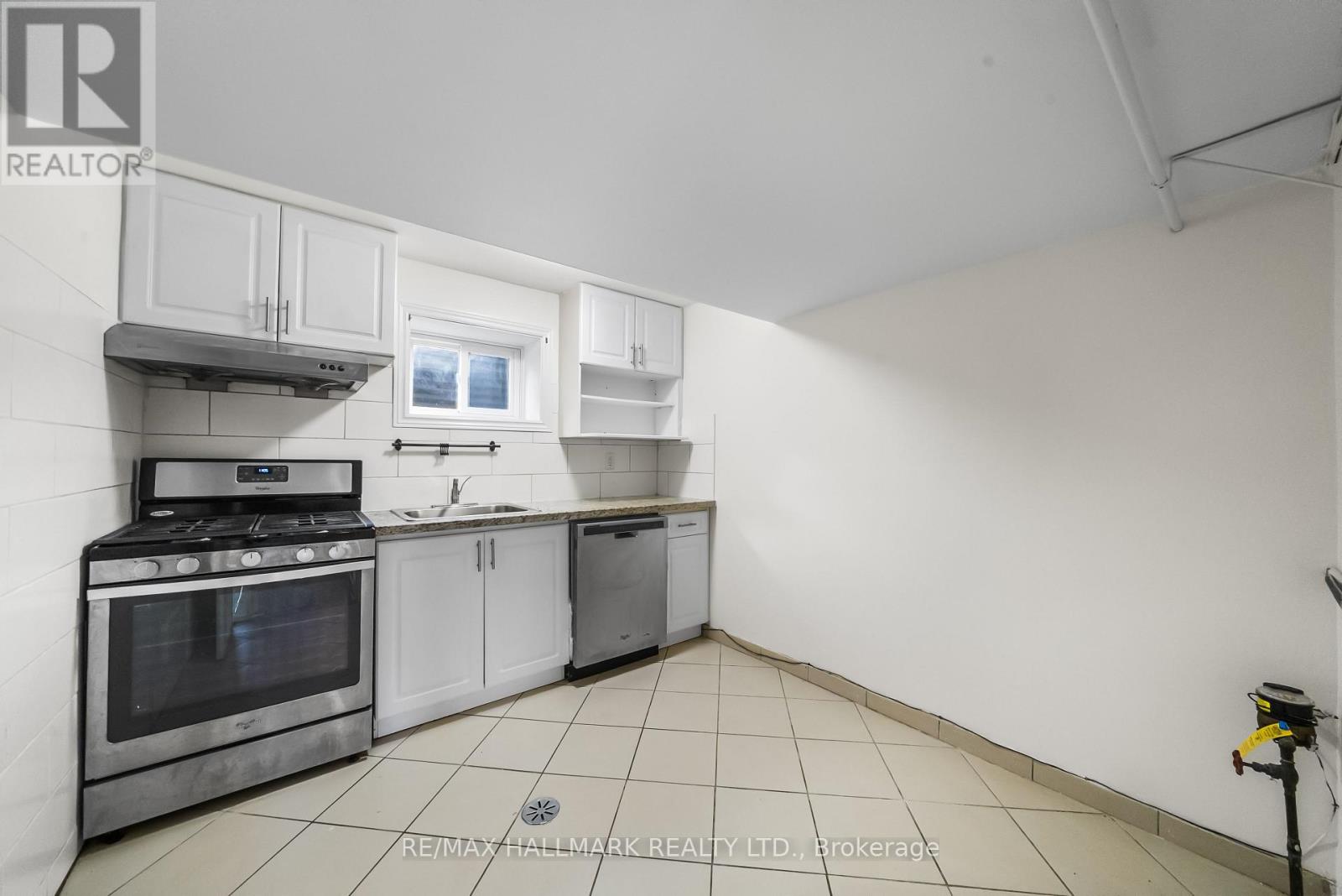 109 Banstock Drive, Toronto, Ontario  M2K 2H7 - Photo 32 - C12492598