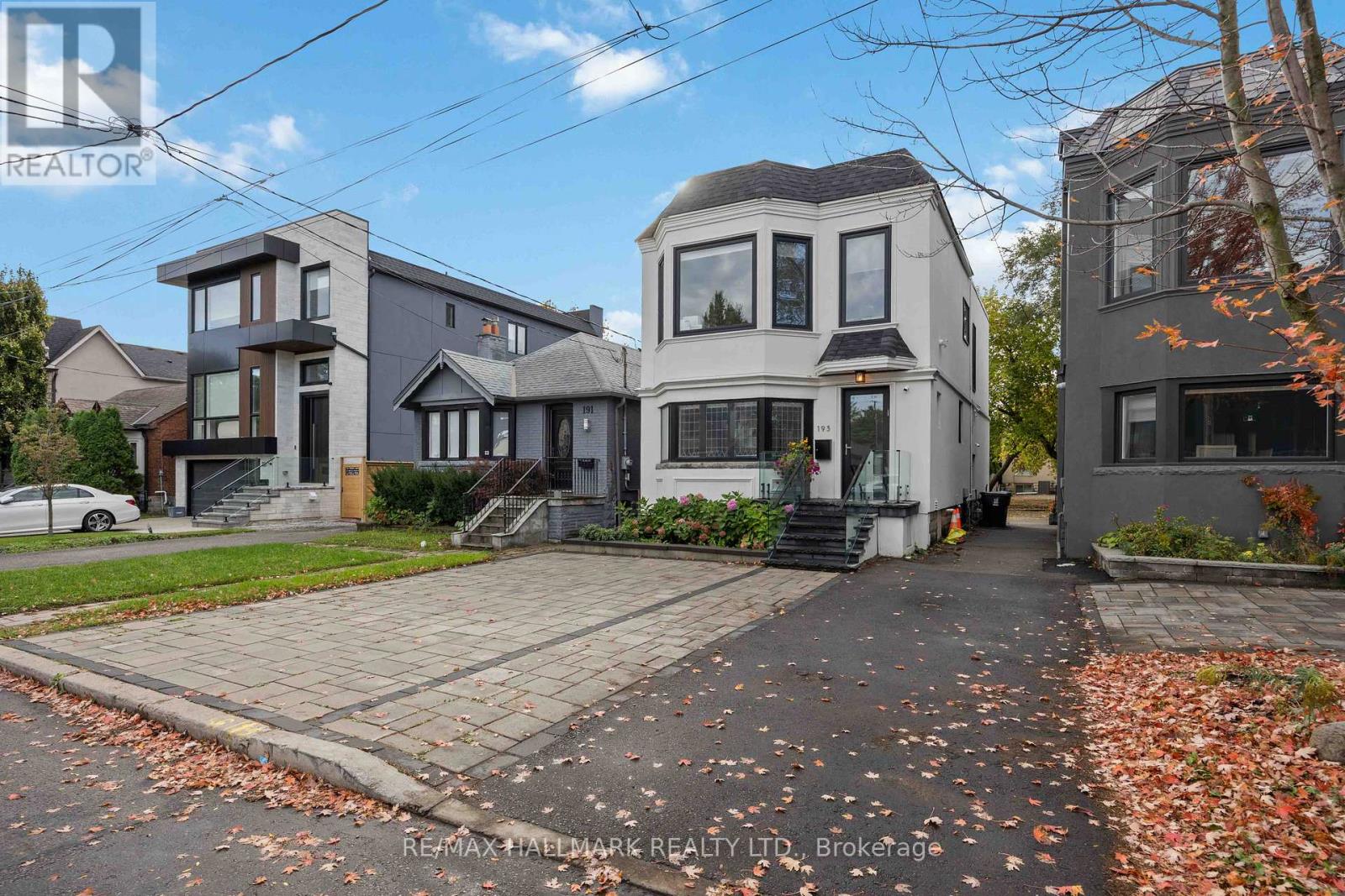 193 Roe Avenue, Toronto, Ontario  M5M 2J1 - Photo 2 - C12492614