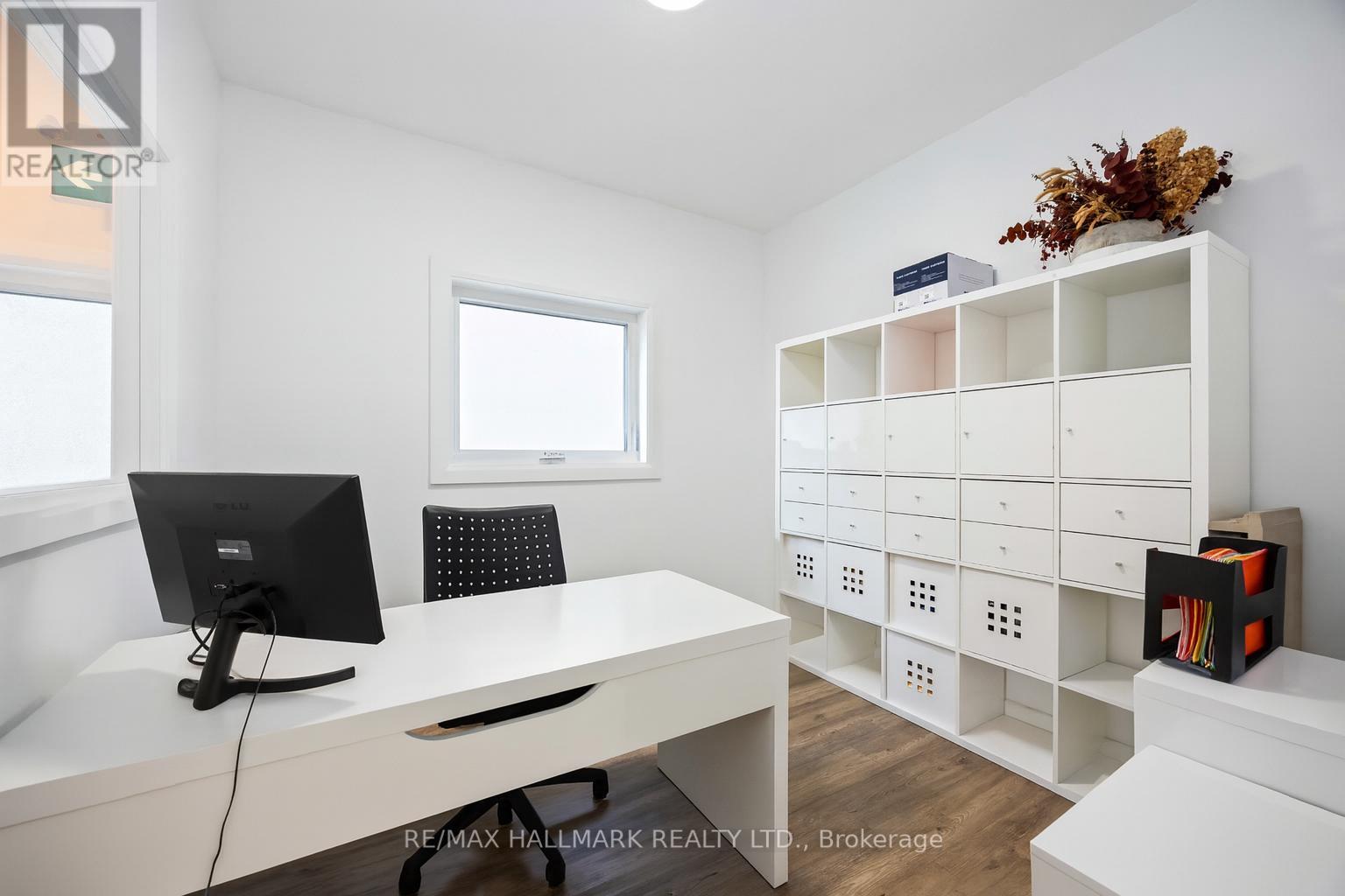 193 Roe Avenue, Toronto, Ontario  M5M 2J1 - Photo 25 - C12492614