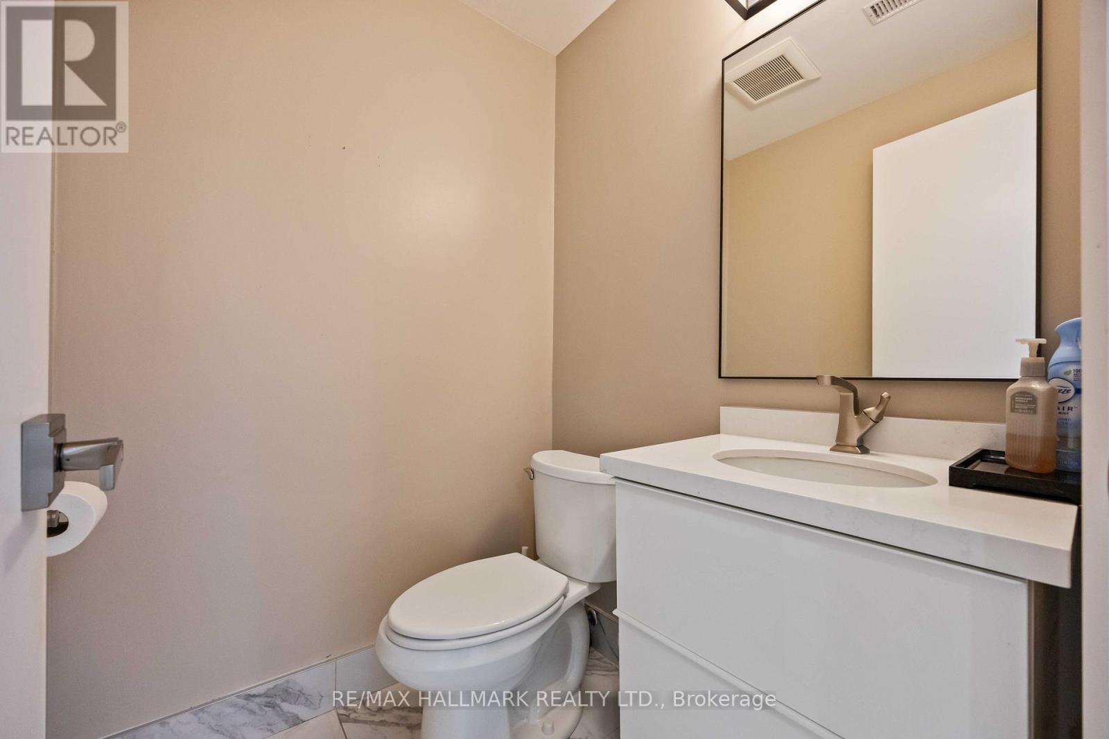 193 Roe Avenue, Toronto, Ontario  M5M 2J1 - Photo 27 - C12492614