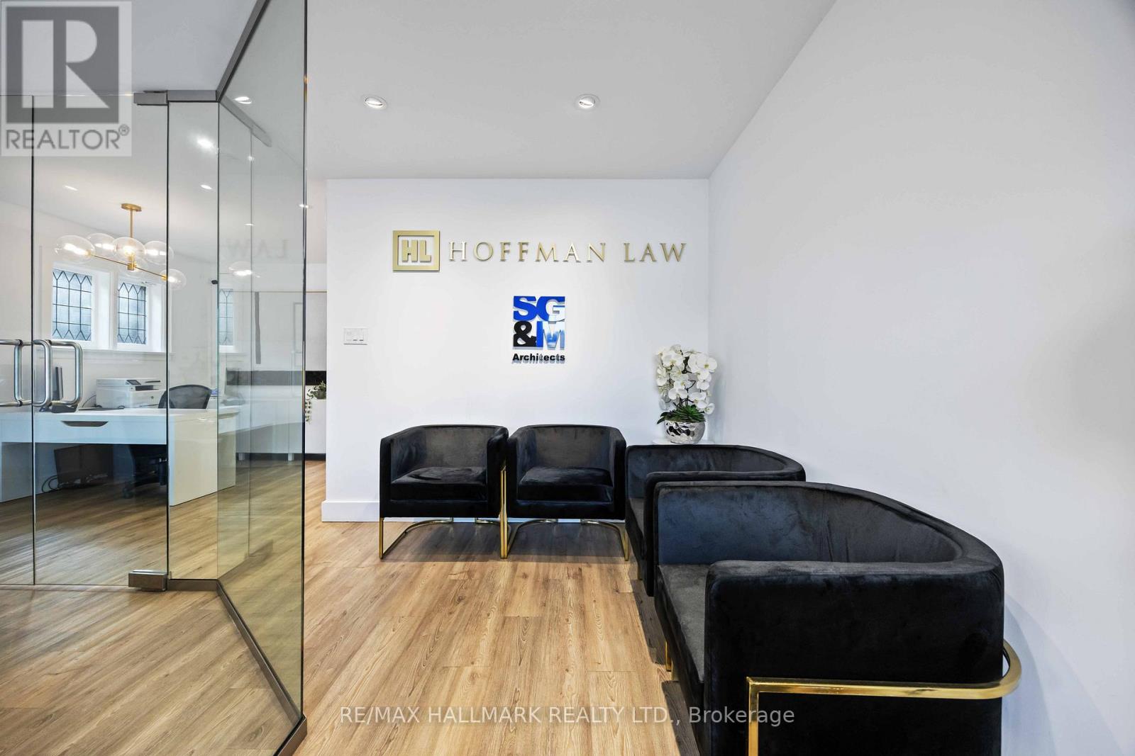 193 Roe Avenue, Toronto, Ontario  M5M 2J1 - Photo 3 - C12492614