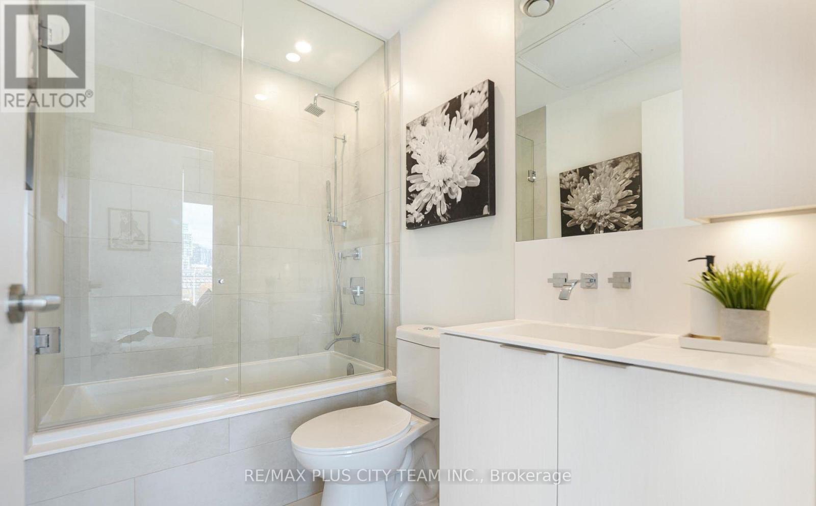 504 - 12 Bonnycastle Street, Toronto, Ontario  M5A 0C8 - Photo 11 - C12492616