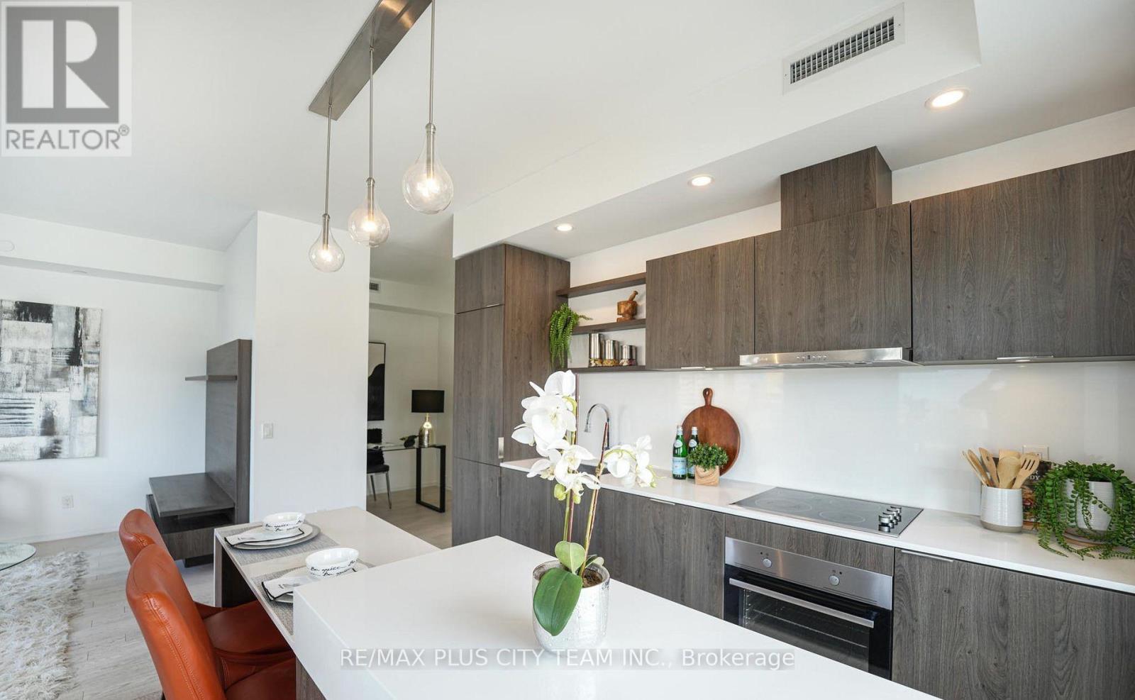 504 - 12 Bonnycastle Street, Toronto, Ontario  M5A 0C8 - Photo 6 - C12492616