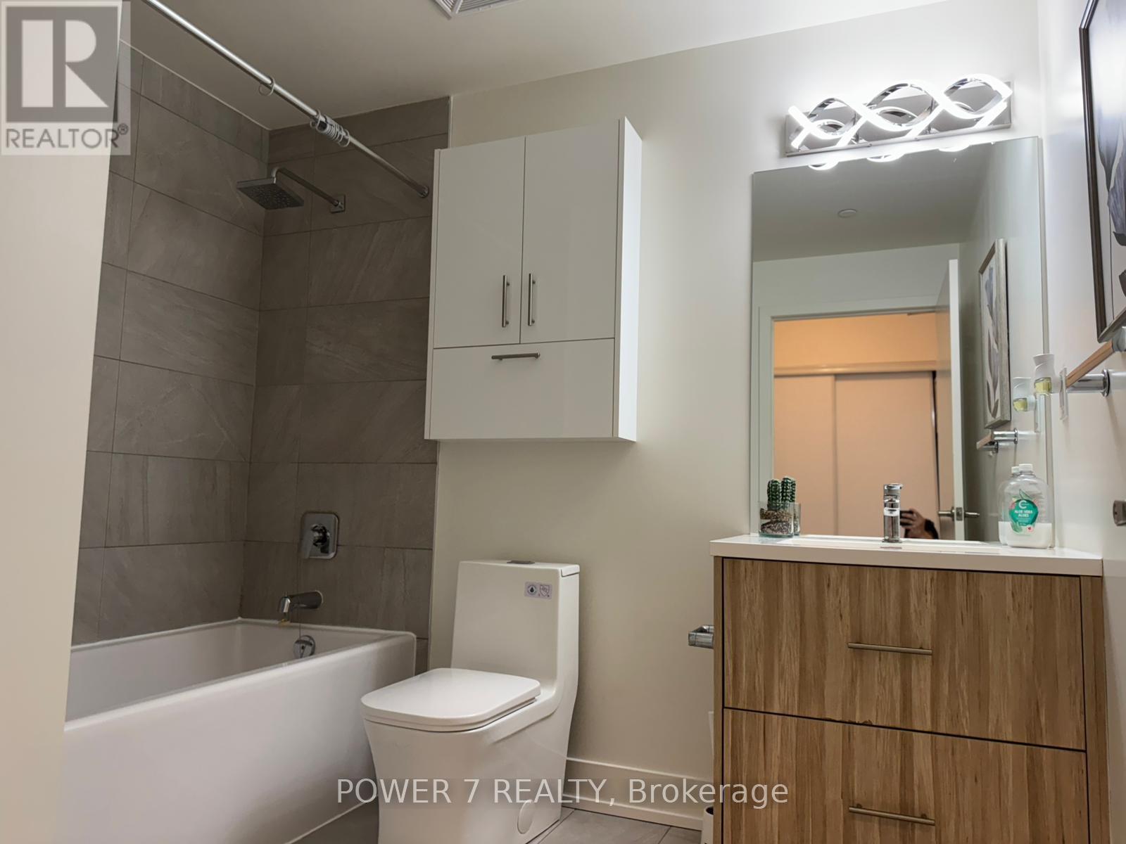 1705 - 180 Fairview Mall Drive, Toronto, Ontario  M2J 4T1 - Photo 16 - C12492662