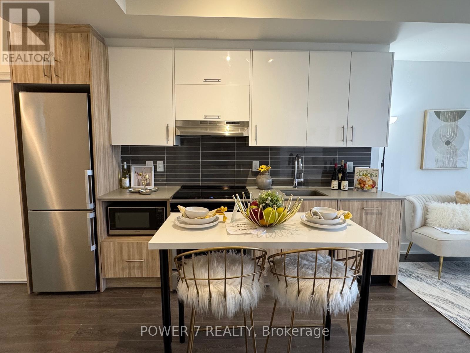 1705 - 180 Fairview Mall Drive, Toronto, Ontario  M2J 4T1 - Photo 6 - C12492662