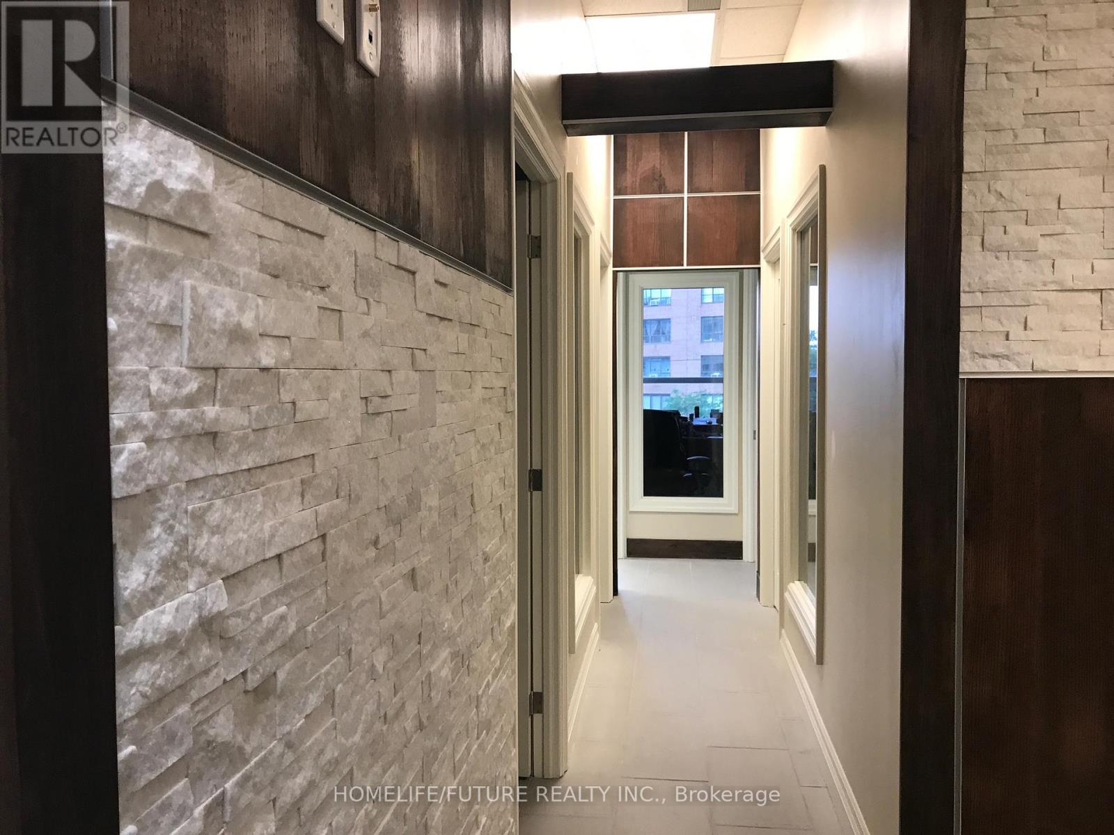 209 - 5409 Yonge Street, Toronto, Ontario  M2N 2G7 - Photo 3 - C12492742