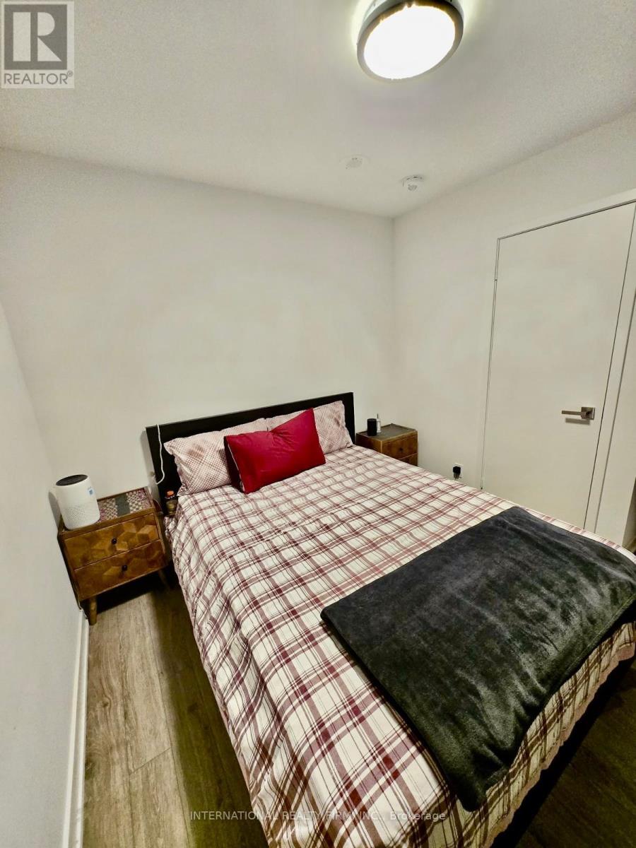 401 - 30 Tretti Way, Toronto, Ontario  M3H 0E3 - Photo 6 - C12492776