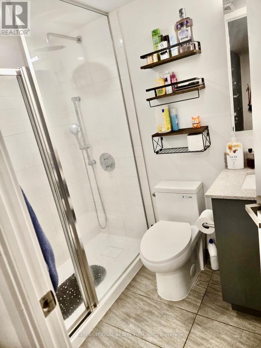 401 - 30 Tretti Way, Toronto, Ontario  M3H 0E3 - Photo 8 - C12492776