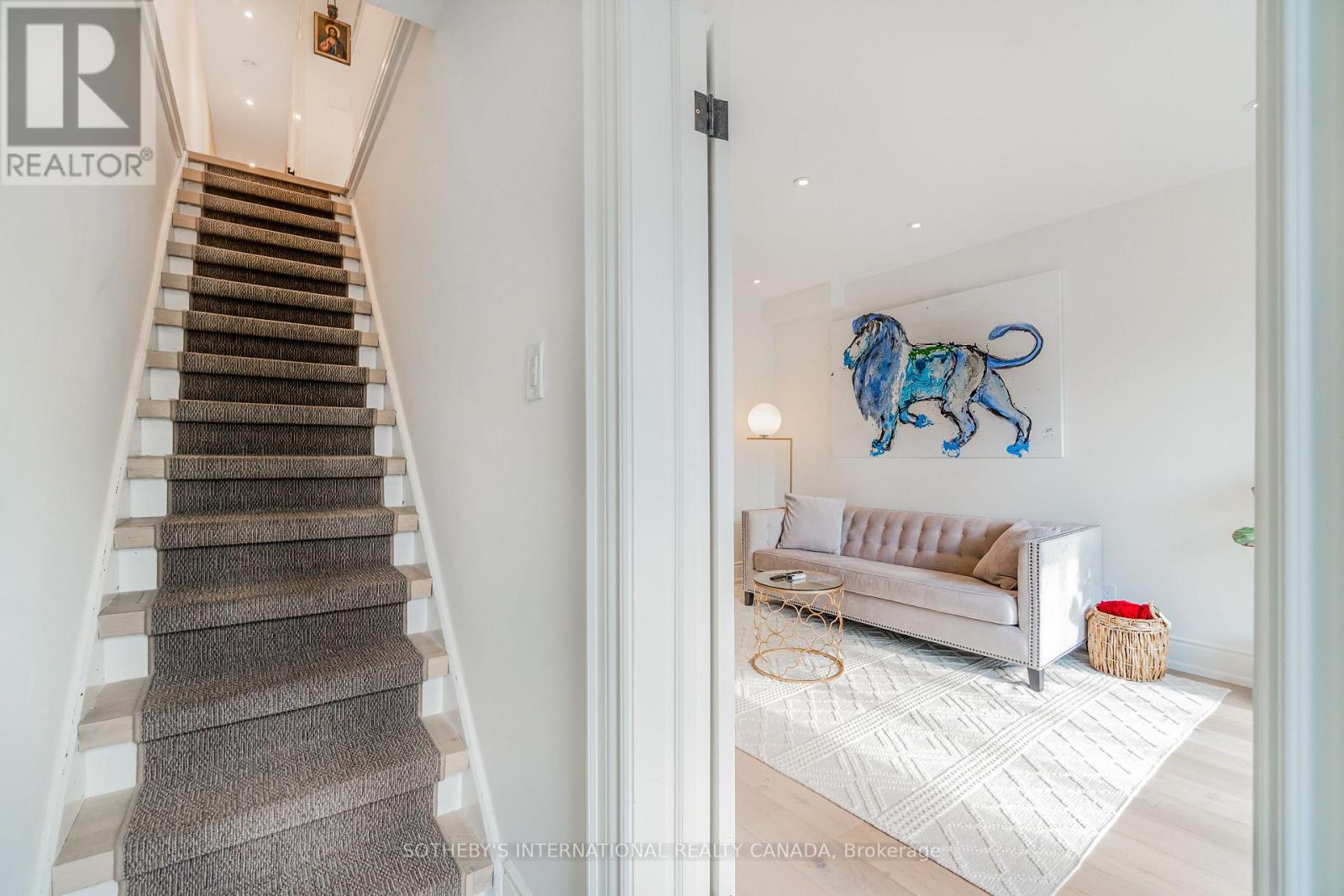 Upper - 466 Sammon Avenue, Toronto, Ontario  M4J 2B2 - Photo 28 - E12492686