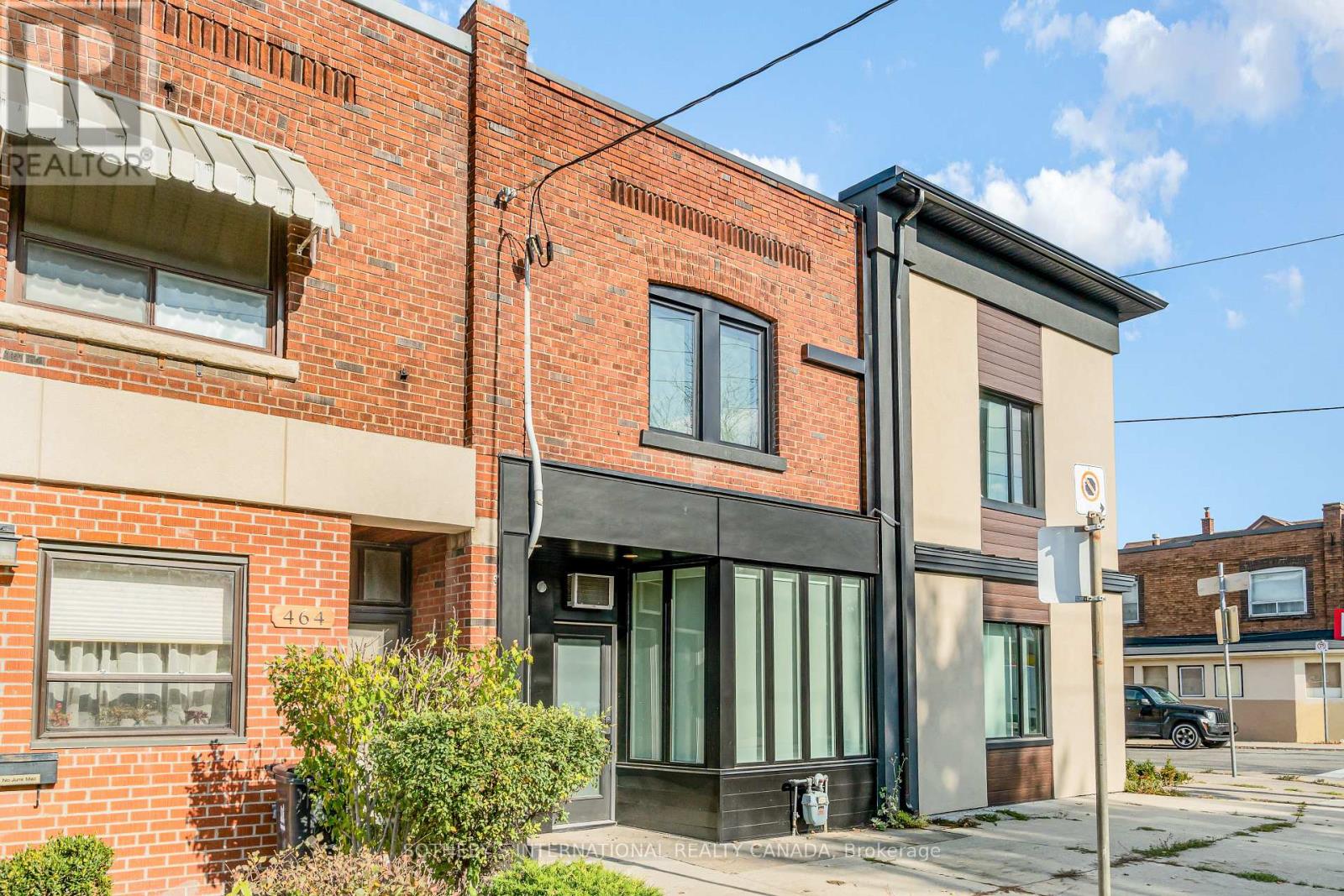 Upper - 466 Sammon Avenue, Toronto, Ontario  M4J 2B2 - Photo 44 - E12492686