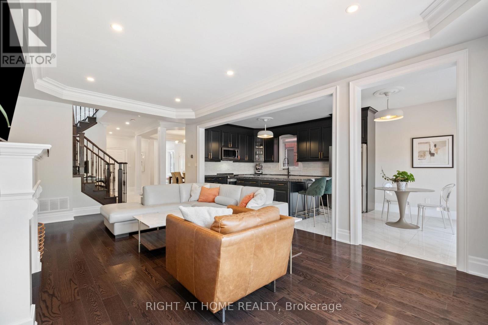 20b Leafield Street, Toronto, Ontario  M1W 2T2 - Photo 8 - E12492704