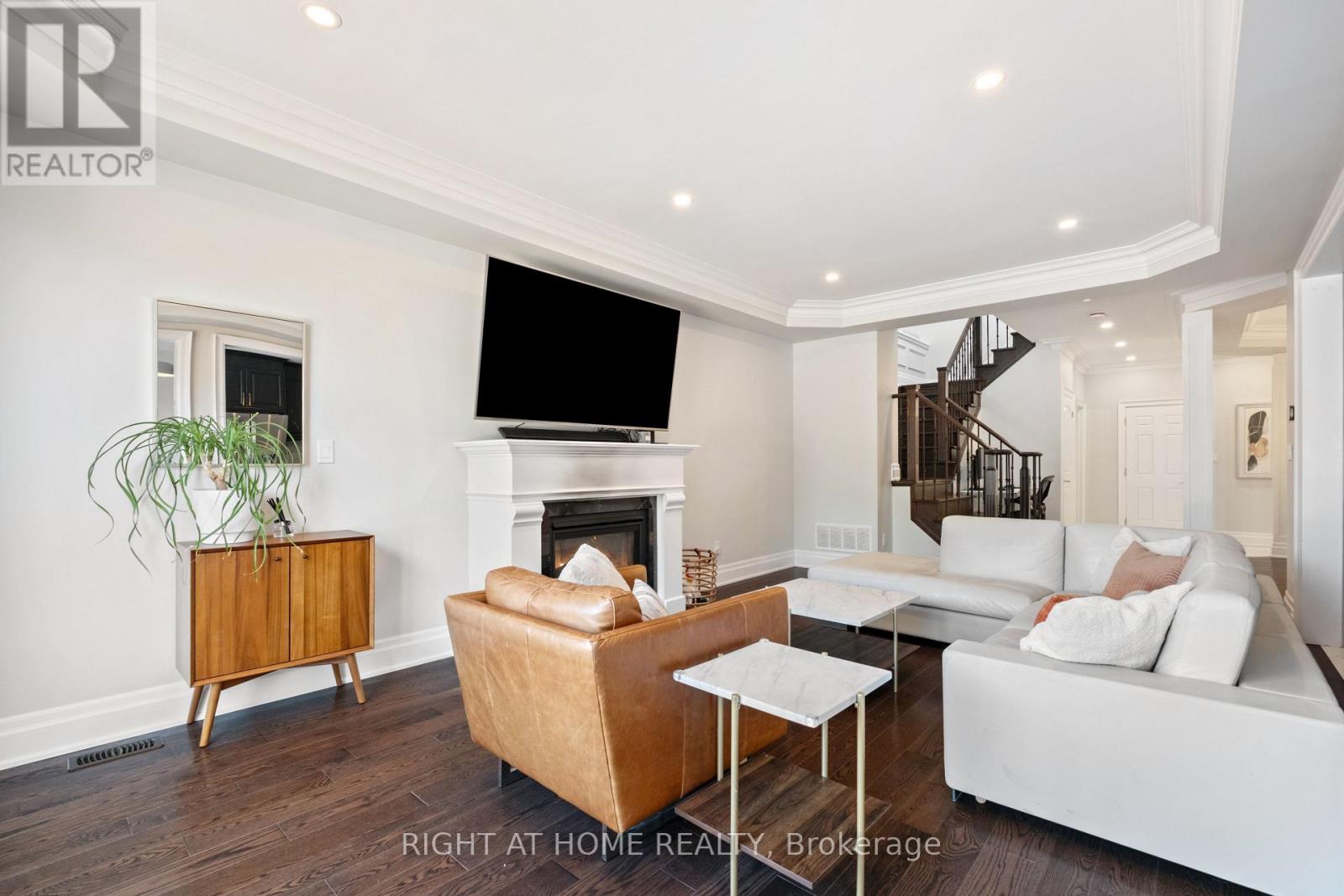 20b Leafield Street, Toronto, Ontario  M1W 2T2 - Photo 9 - E12492704