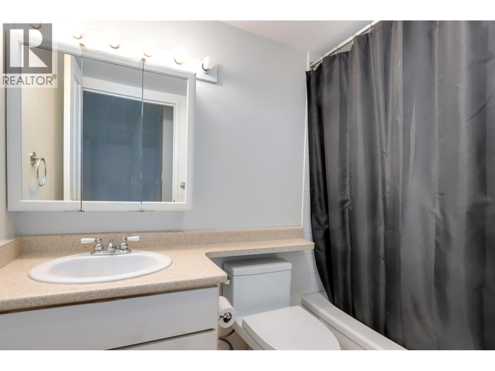 1212 2016 Fullerton Avenue, North Vancouver, British Columbia  V7P 3E6 - Photo 10 - R3063335