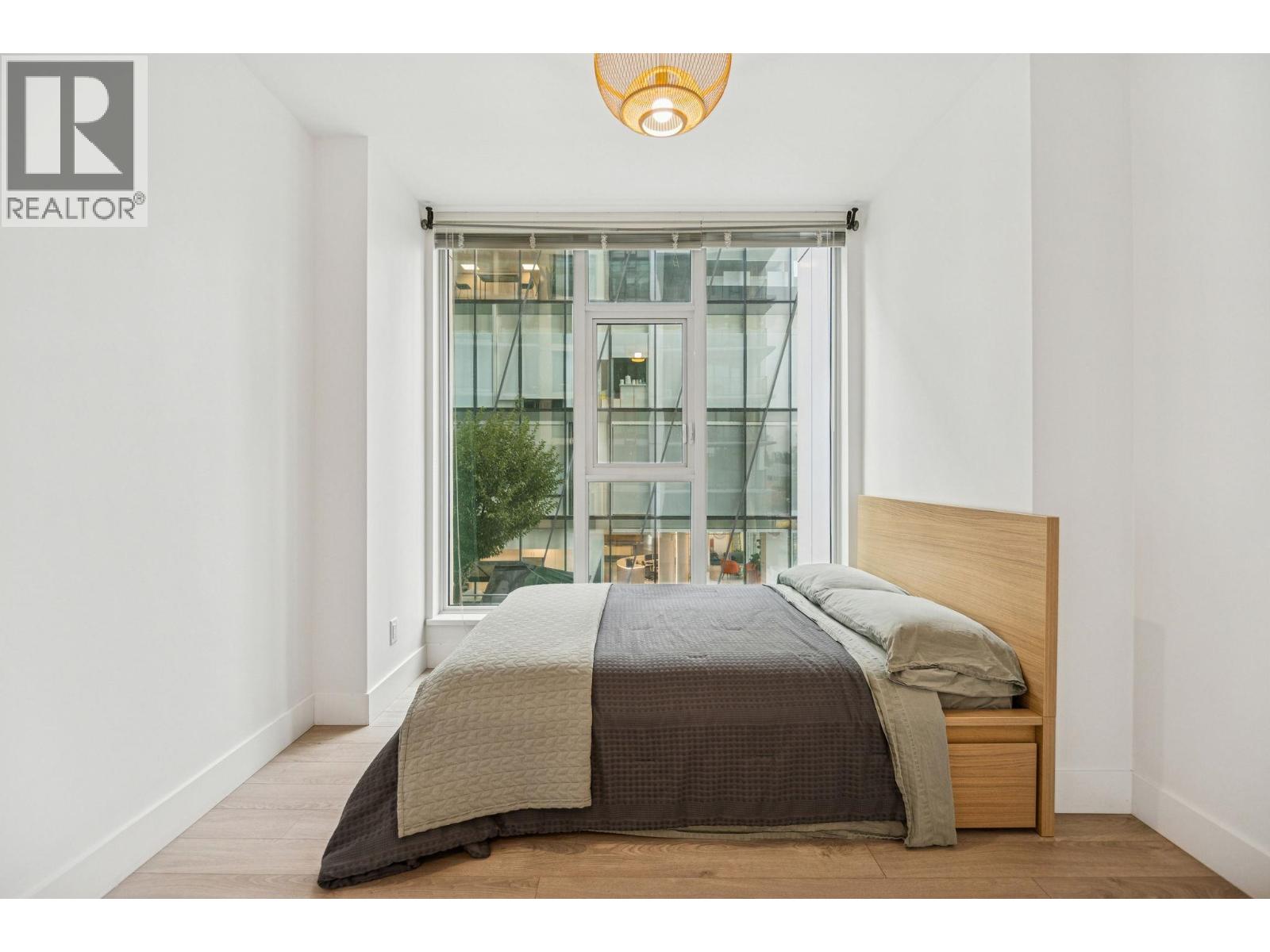 510 7358 EDMONDS STREET