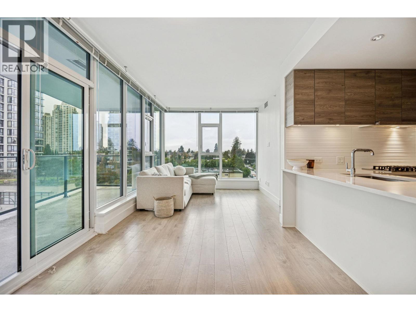 510 7358 EDMONDS STREET