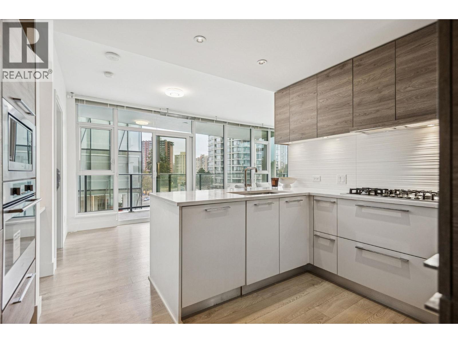 510 7358 EDMONDS STREET