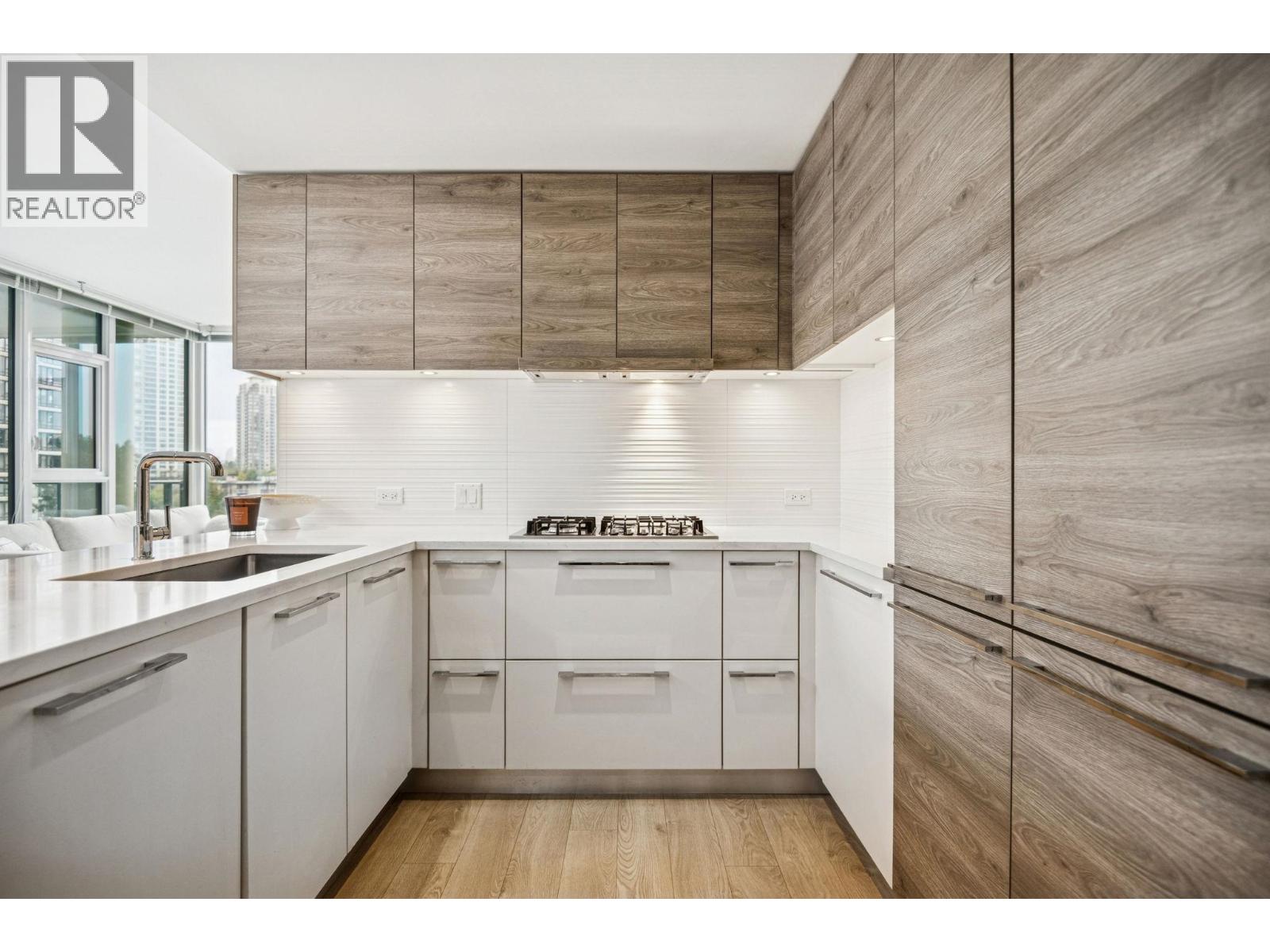 510 7358 EDMONDS STREET