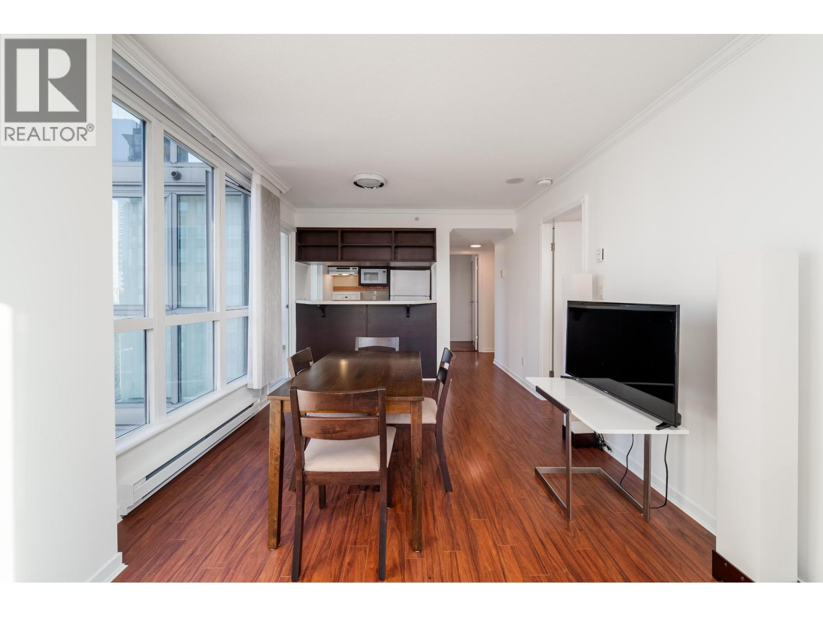 1808 1188 Howe Street, Vancouver, British Columbia  V6Z 2S8 - Photo 3 - R3063359