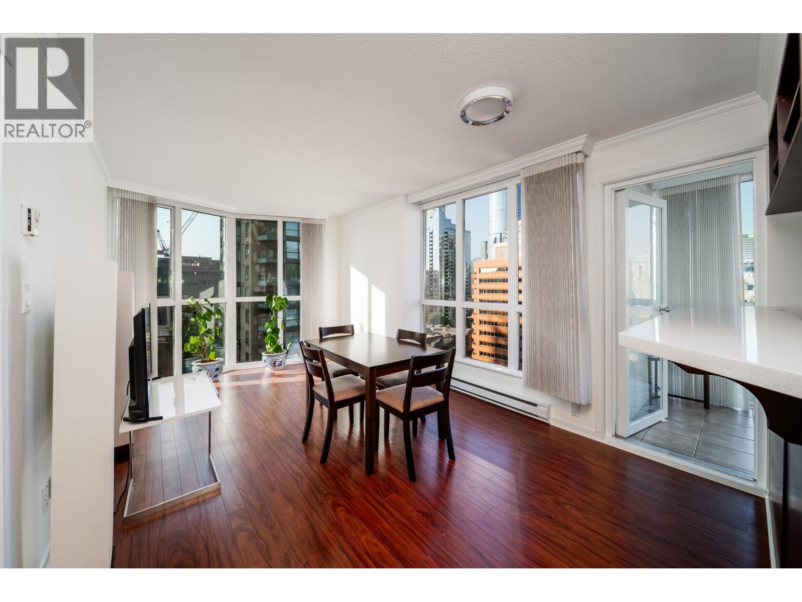 1808 1188 Howe Street, Vancouver, British Columbia  V6Z 2S8 - Photo 4 - R3063359