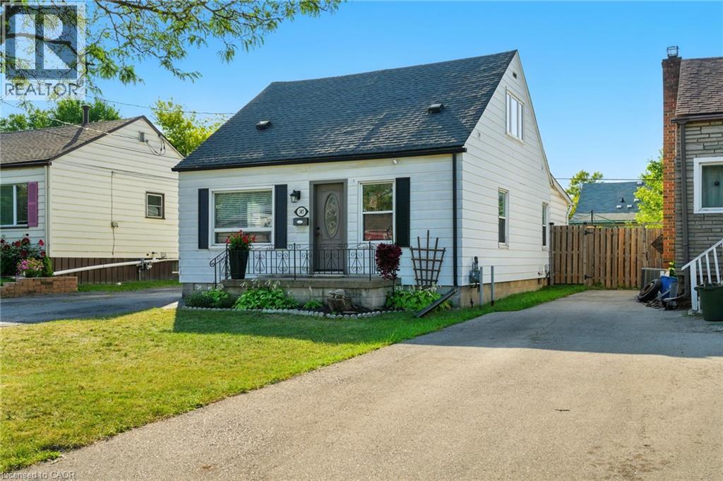 347 Weir Street N, Hamilton, Ontario  L8H 5G6 - Photo 3 - 40768057