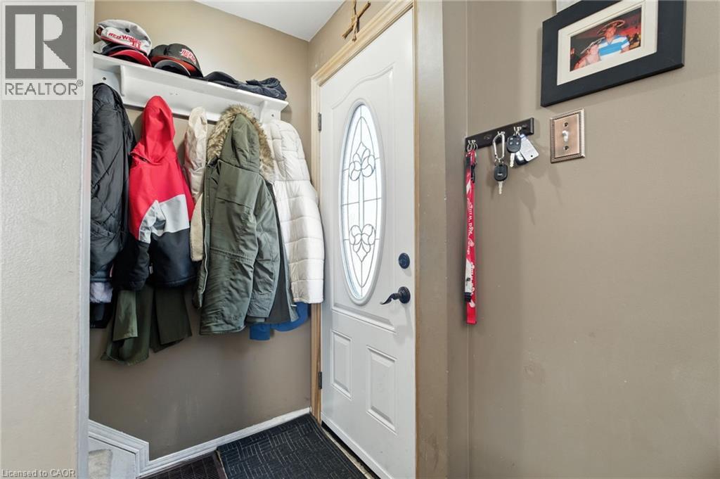 347 Weir Street N, Hamilton, Ontario  L8H 5G6 - Photo 7 - 40768057