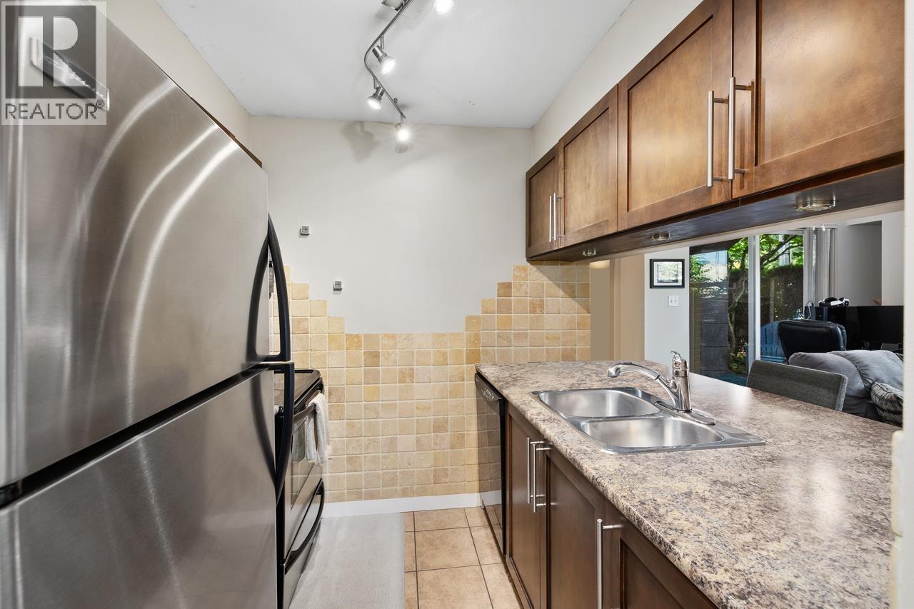 7 2021 Central Avenue, Port Coquitlam, British Columbia  V3C 1V5 - Photo 5 - R3063348