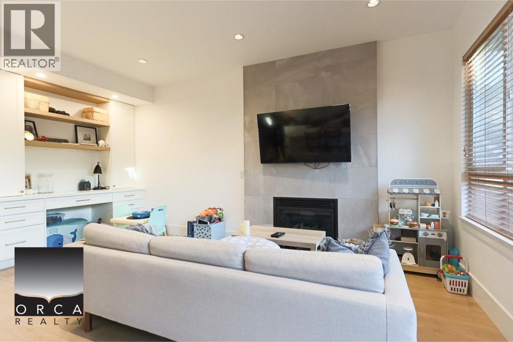 210 Furness Street, New Westminster, British Columbia  V3M 5B1 - Photo 12 - R3063373