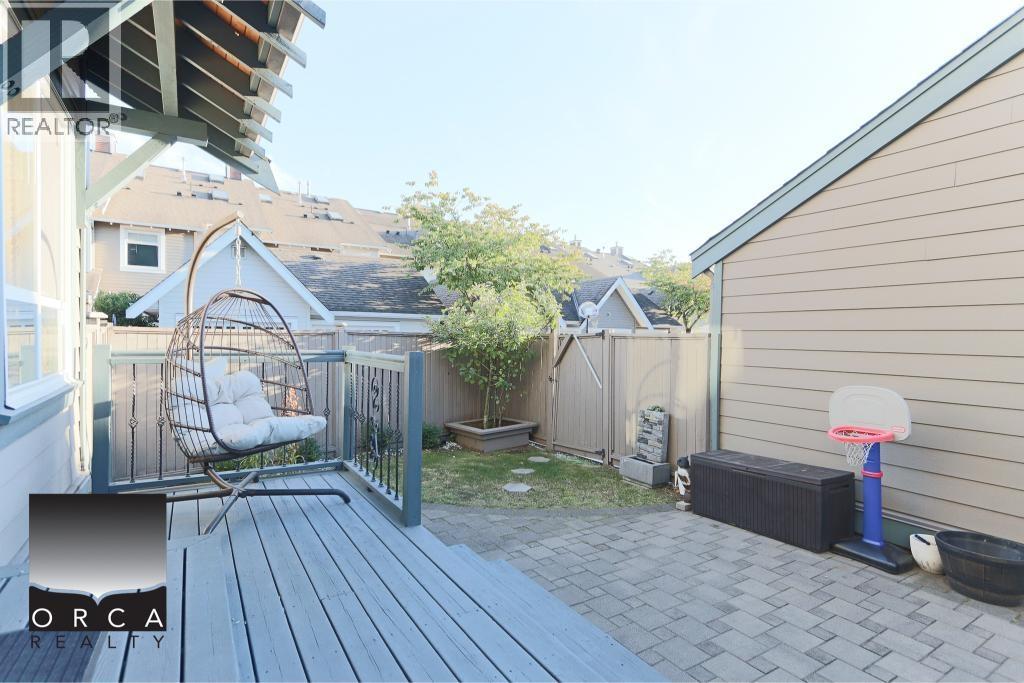 210 Furness Street, New Westminster, British Columbia  V3M 5B1 - Photo 14 - R3063373