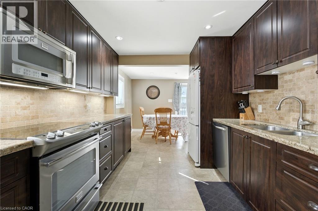 347 Weir Street N, Hamilton, Ontario  L8H 5G6 - Photo 13 - 40768057