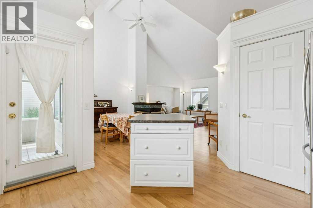 18 Varsity Estates Park Nw, Calgary, Alberta  T3A 6A4 - Photo 8 - A2243682