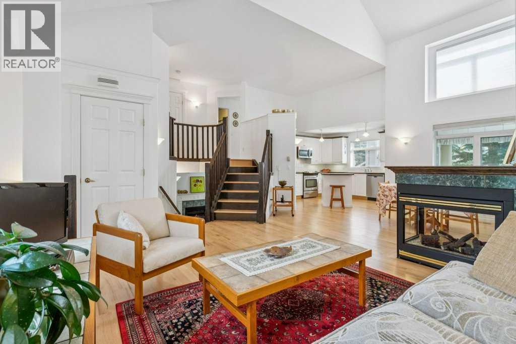 18 Varsity Estates Park Nw, Calgary, Alberta  T3A 6A4 - Photo 2 - A2243682