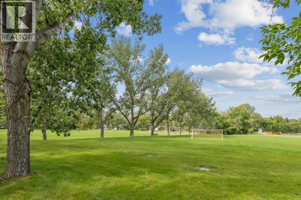 18 Varsity Estates Park Nw, Calgary, Alberta  T3A 6A4 - Photo 35 - A2243682