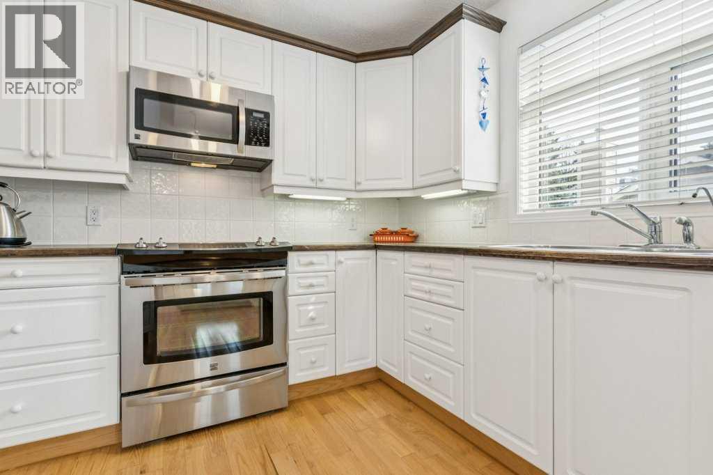 18 Varsity Estates Park Nw, Calgary, Alberta  T3A 6A4 - Photo 6 - A2243682