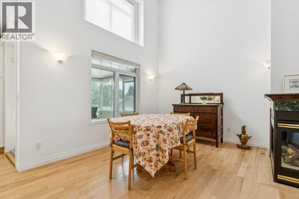 18 Varsity Estates Park Nw, Calgary, Alberta  T3A 6A4 - Photo 4 - A2243682