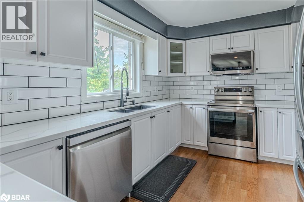 63 Wismer Avenue, Barrie, Ontario  L4N 9T9 - Photo 3 - 40781274