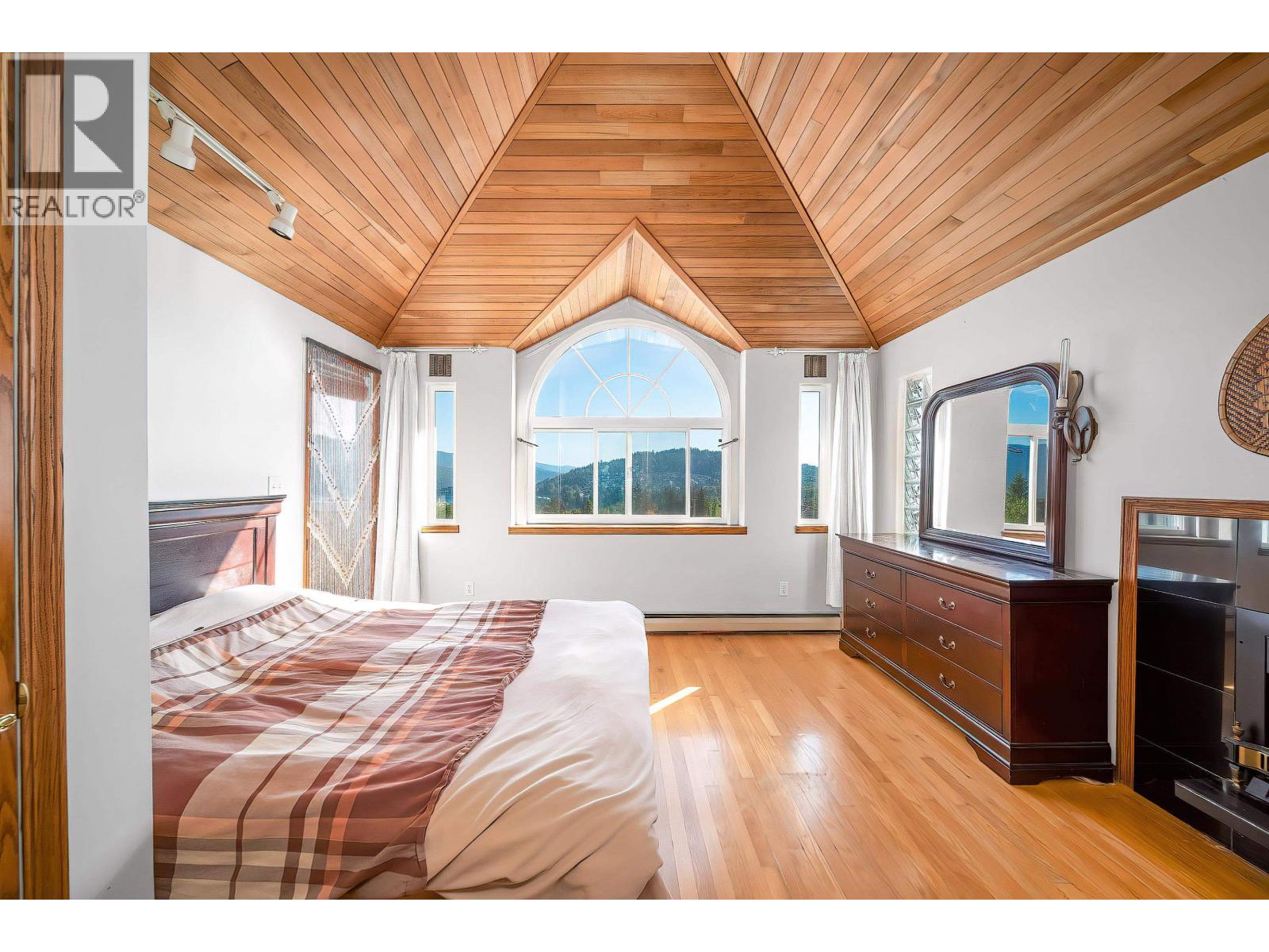 125 N Warwick Avenue, Burnaby, British Columbia  V5B 1K8 - Photo 21 - R3050235