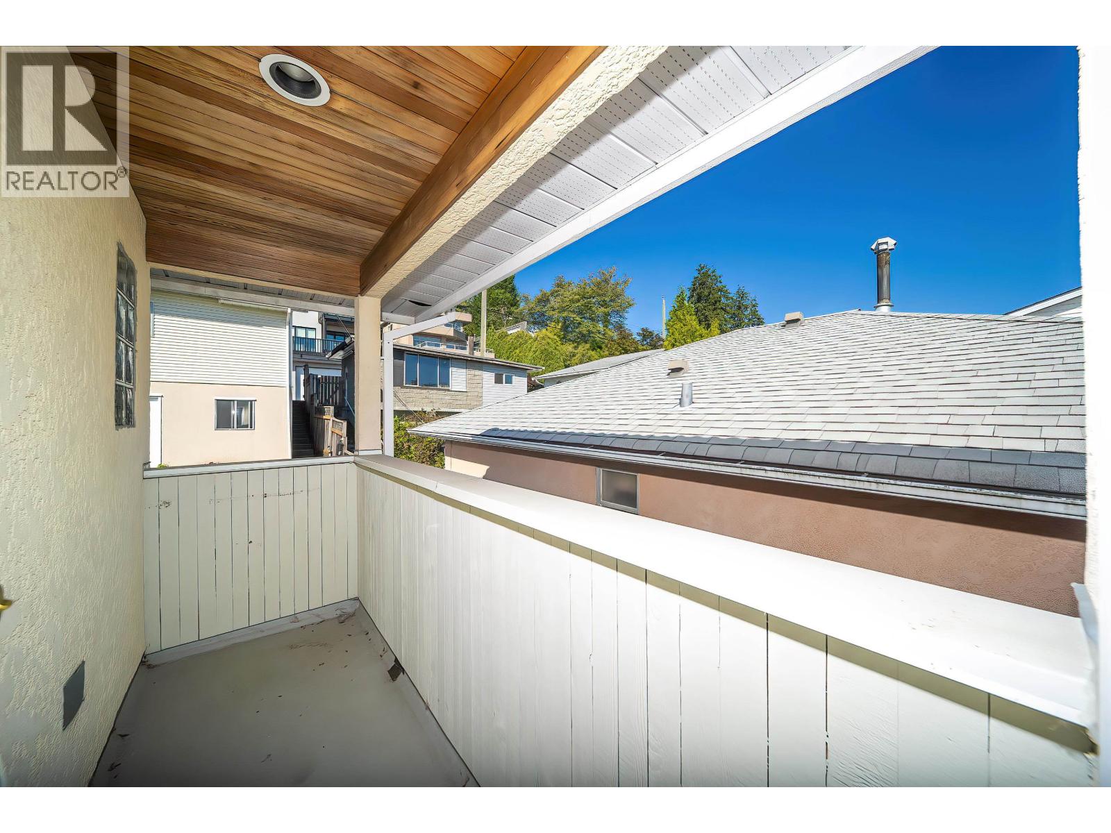 125 N Warwick Avenue, Burnaby, British Columbia  V5B 1K8 - Photo 27 - R3050235