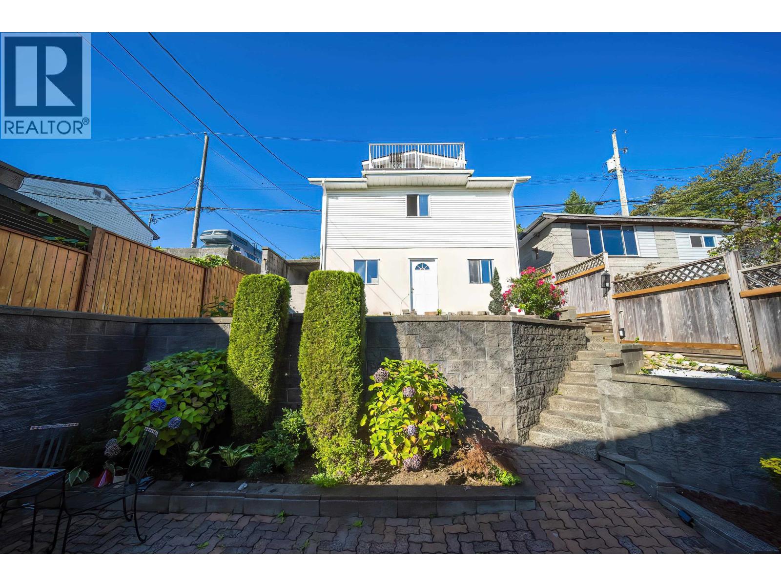 125 N Warwick Avenue, Burnaby, British Columbia  V5B 1K8 - Photo 36 - R3050235