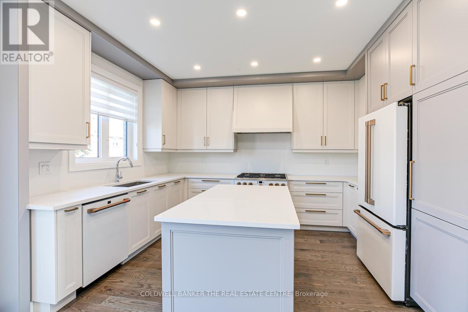 549 New England Court, Newmarket, Ontario  L3X 2Z2 - Photo 14 - N12492612