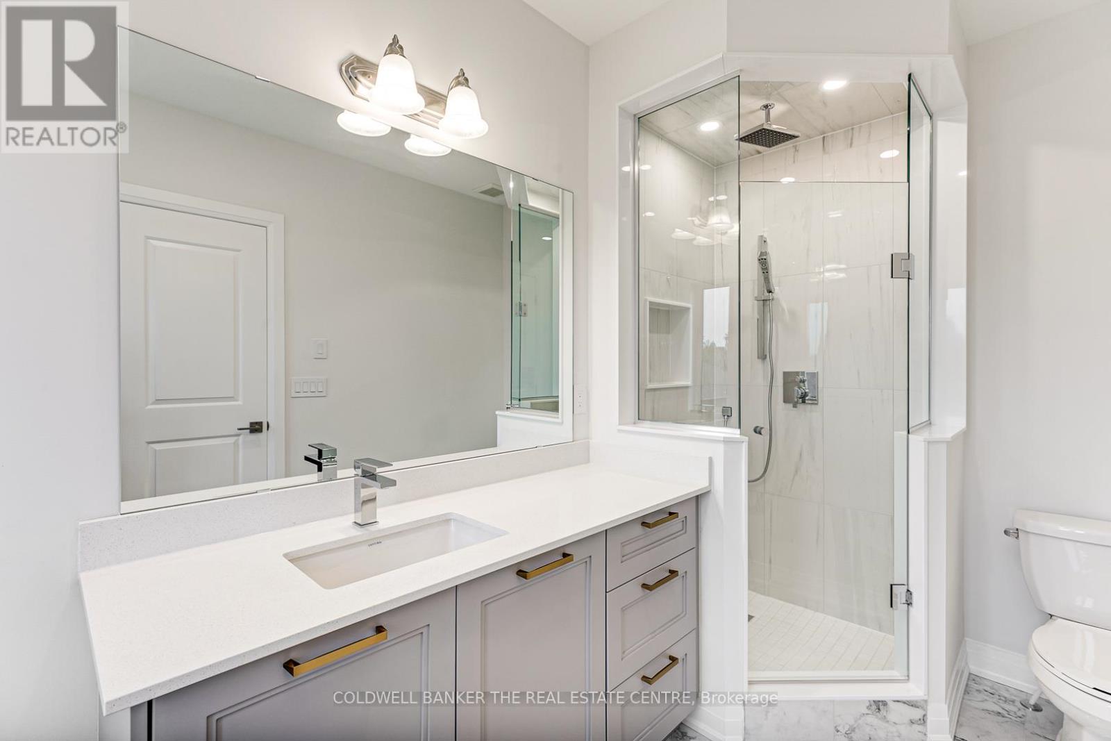 549 New England Court, Newmarket, Ontario  L3X 2Z2 - Photo 25 - N12492612